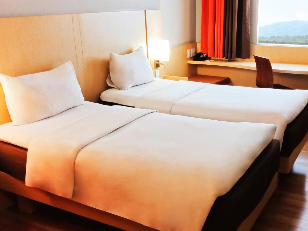 Ibis Padang Padang (Sumatra) Exterior foto